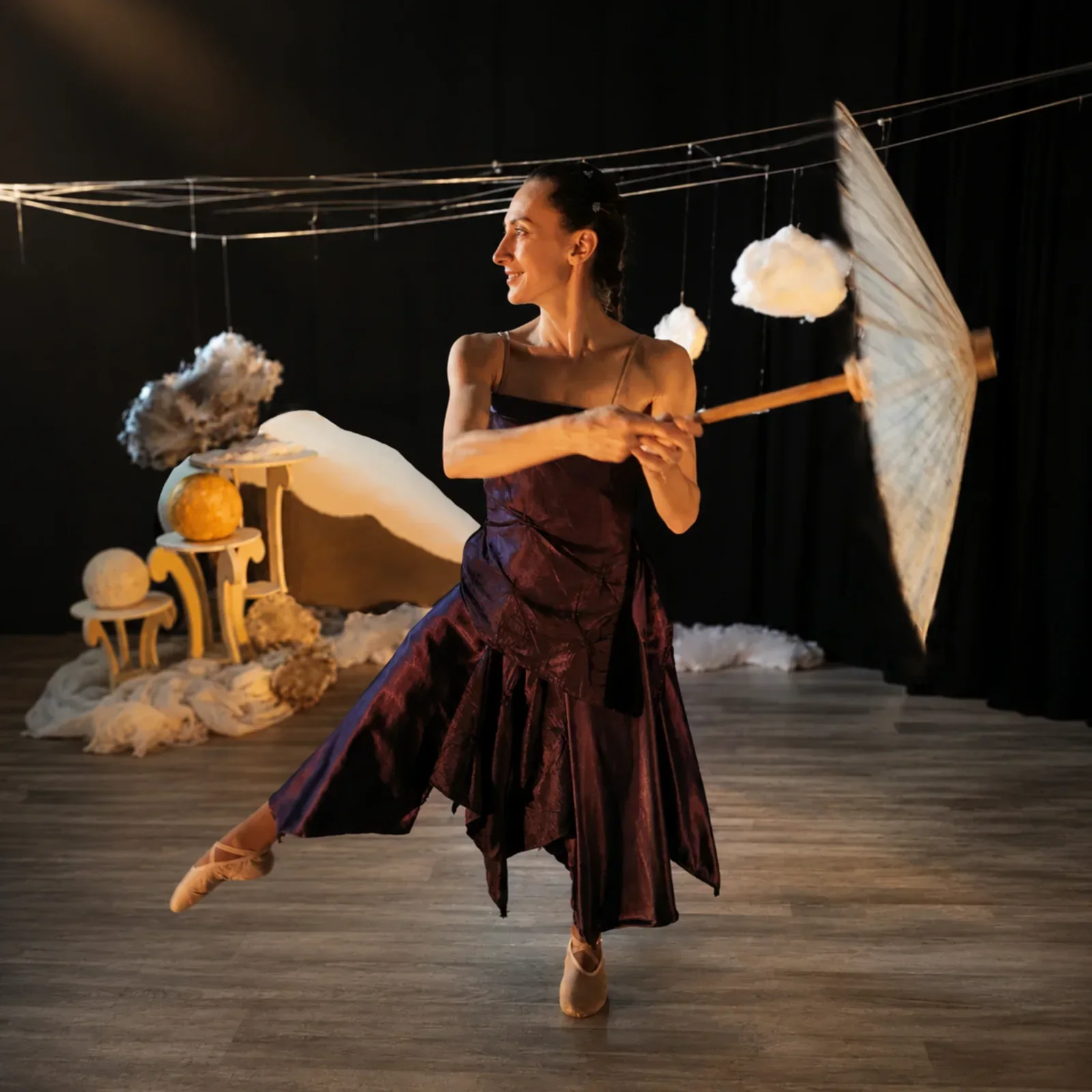 Scène du spectacle La Fileuse de Nuages