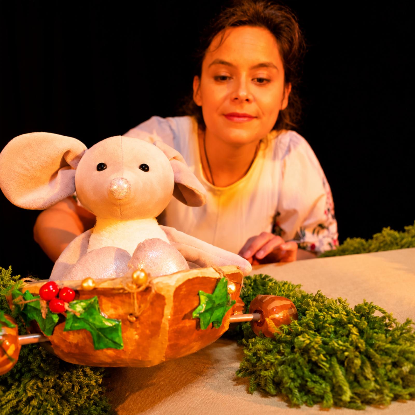 Scène du spectacle Le Noël de Petite Souris Grise